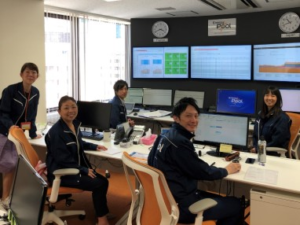 Team in Japan monitoring screens for demand response activation